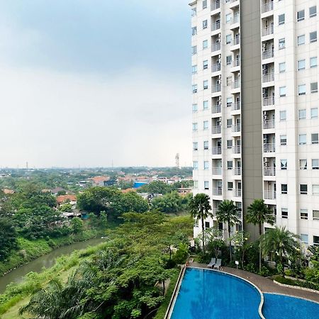 Stunning And Homey 2Br Apartment Mustika Golf Residence By Travelio Cikarang Ngoại thất bức ảnh